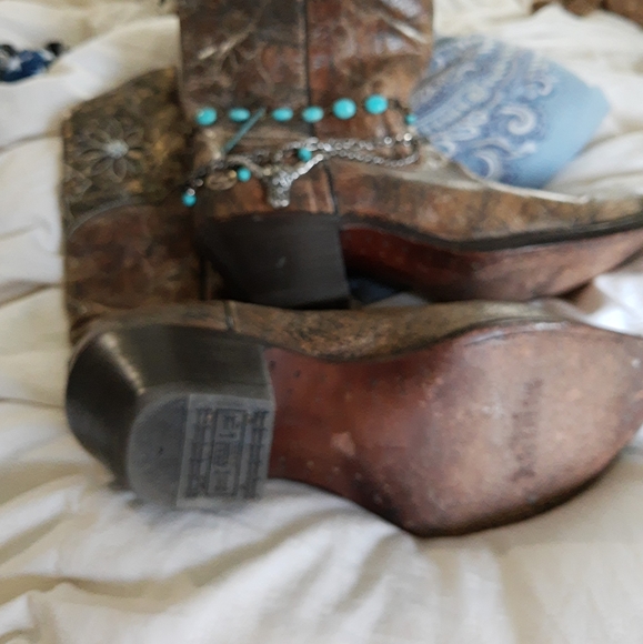 Corral boots - Picture 2 of 3